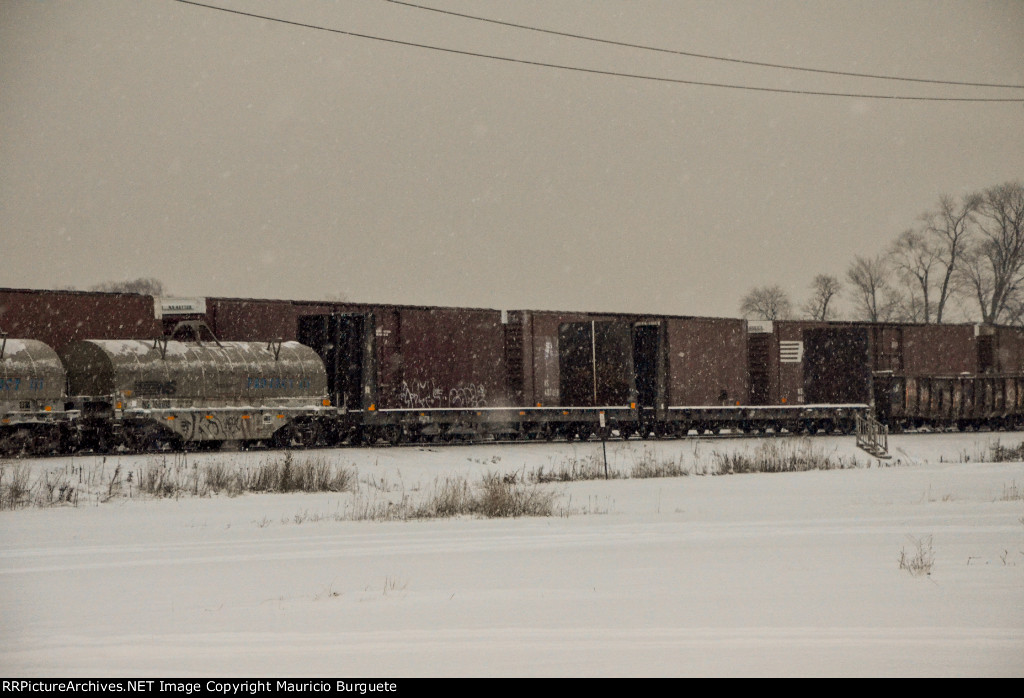 Bulkheads and cars in the yard